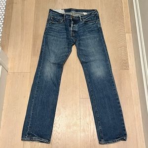 Women’s Abercrombie & Fitch “Remsen” Jean Size 30!